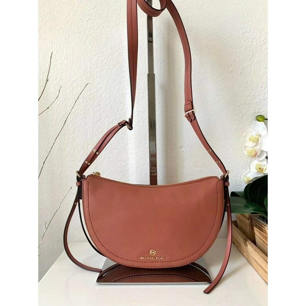 Michael Kors Camden Small Messenger 💚 Crossbody